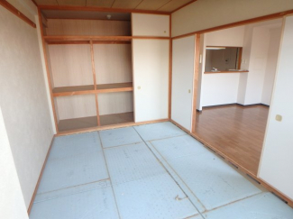 来客時にも便利な和室付き