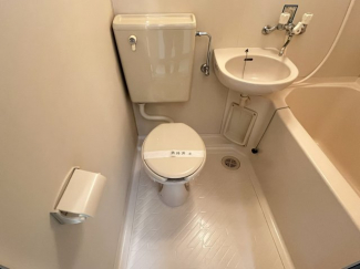 シンプルで使いやすいトイレです