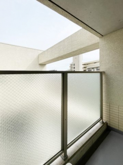 【バルコニー】