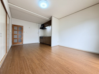 【居間・リビング】