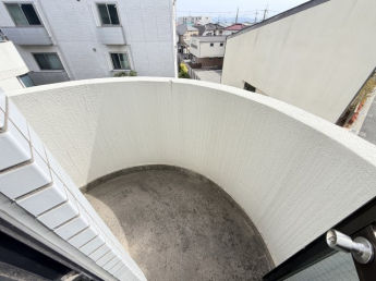 【バルコニー】