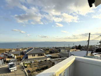 【資産価値としての眺望】東向きの海が生み出す、唯一無二の付加価値。