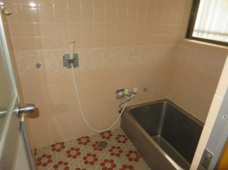 伊予郡砥部町宮内の中古一戸建ての画像