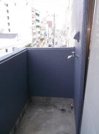 【バルコニー】