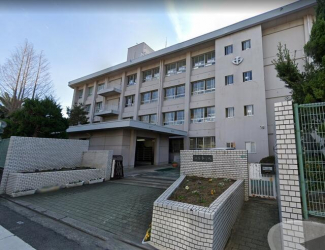 松山市立道後中学校まで615m