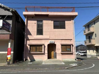 ピンクの可愛い外観が目印です。