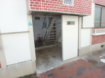 毎日通るエントランスはこのようになっています