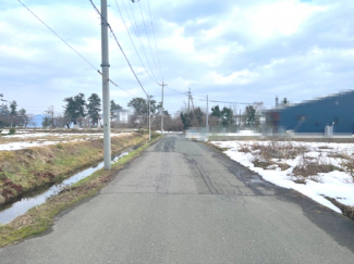 【前面道路含む現地写真】