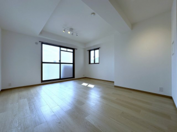 ロワイヤル明石魚住の画像