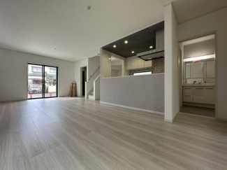 【居間・リビング】