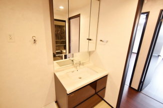 【洗面所】