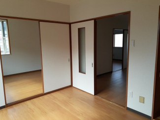 ゆったり過ごせるリビングです