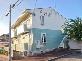 落ち着いた雰囲気の外観です