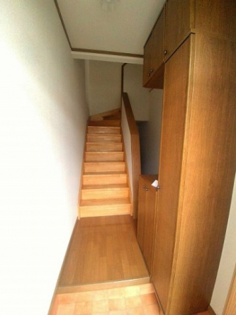 明るい玄関です