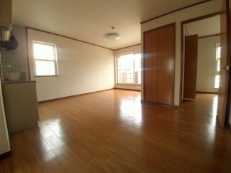 こちらの居間で趣味の時間をお楽しみください