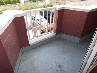 バルコニーからの眺めを楽しみながら食事をしませんか