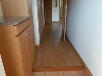 毎日通る玄関はこちらです