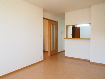 ゆったり過ごせる居間です