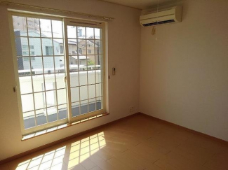 こちらのリビングで趣味の時間をお楽しみください