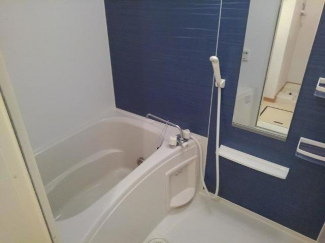 ゆったり過ごせるお風呂です