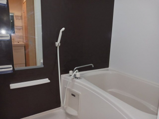 ゆったり過ごせるお風呂です