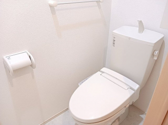 シンプルで使いやすいトイレです
