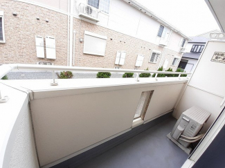 陽当たり良好なバルコニーです