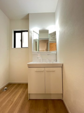 【独立洗面台】