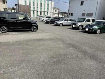 松山市北井門２丁目の駐車場の画像