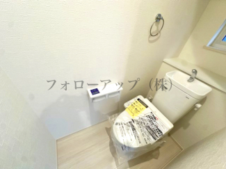 コンパクトで使いやすいトイレです