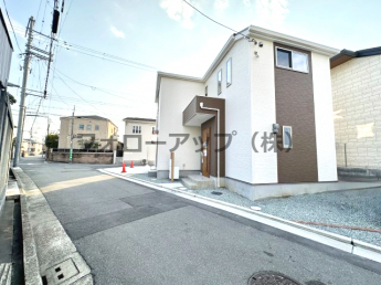 前面道路含む現地写真です