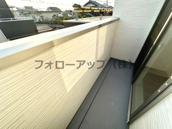 陽当たり良好なバルコニーです