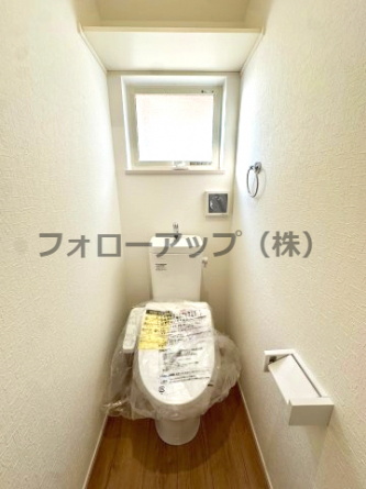 コンパクトで使いやすいトイレです