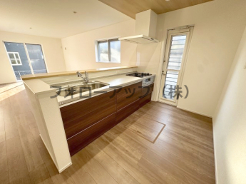 キッチンでお料理をお楽しみください