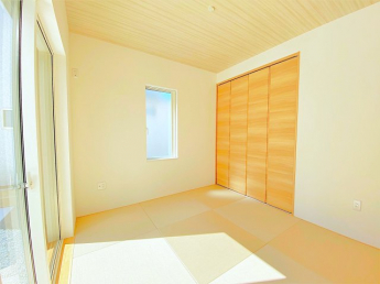 家事の合間にホッと一息、癒される和空間♪　※弊社施工例／実際の仕様とは異なります。