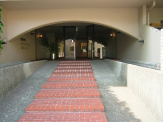 【エントランス】