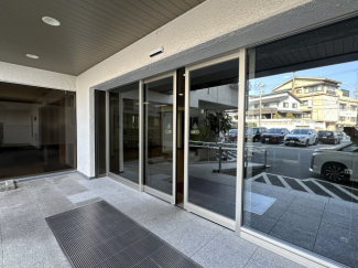 【エントランス】