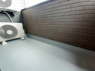 【バルコニー】