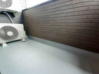 【バルコニー】