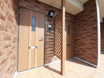 【エントランス】