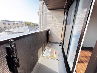 【バルコニー】