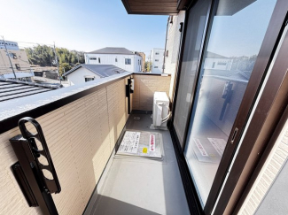 【バルコニー】