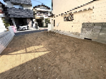 建築条件無しのため、お好きな工務店・ハウスメーカーで建築可能です。
詳細はお気軽にお問合せ下さいませ♪