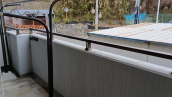 【バルコニー】