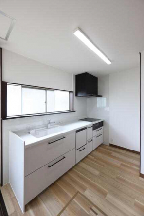 掃除がしやすいＩＨクッキングヒーター