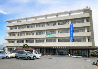 西条市西部支所まで1533m