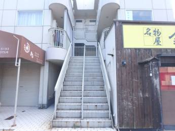 ゆとりのあるエントランスです