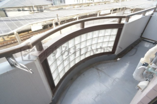 【バルコニー】