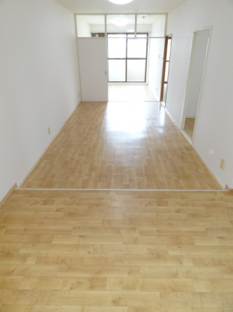 【居間・リビング】