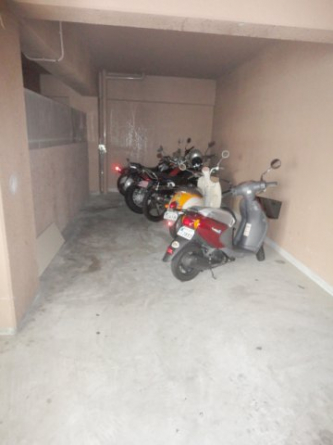 屋内駐輪場！バイクもOK！